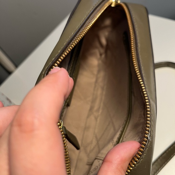 Michael Kors Green Crossbody Bag - Picture 7 of 8